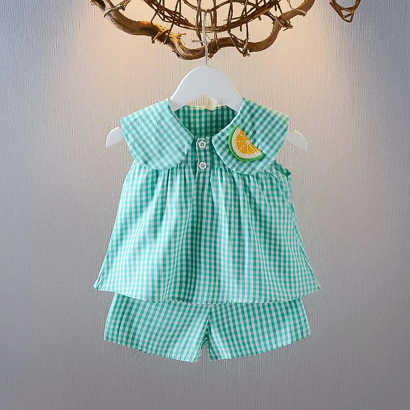 2-delige Babymeisje Zomerset – Fruitige Top & Geruite Rok