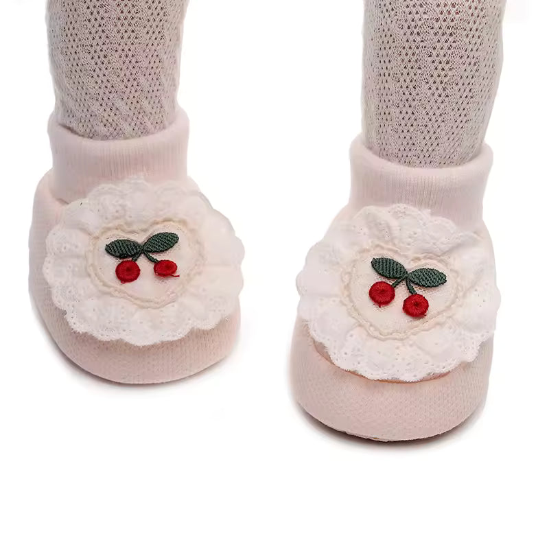 Kers Versierde Babyschoenen
