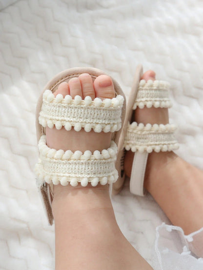 Lichtgewicht schoenen met open structuur voor baby’s