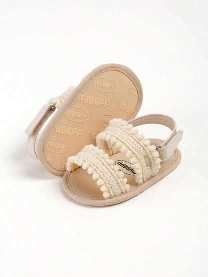 Lichtgewicht schoenen met open structuur voor baby’s