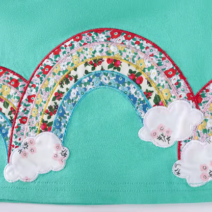 Elegante Jurk met Regenboogprint