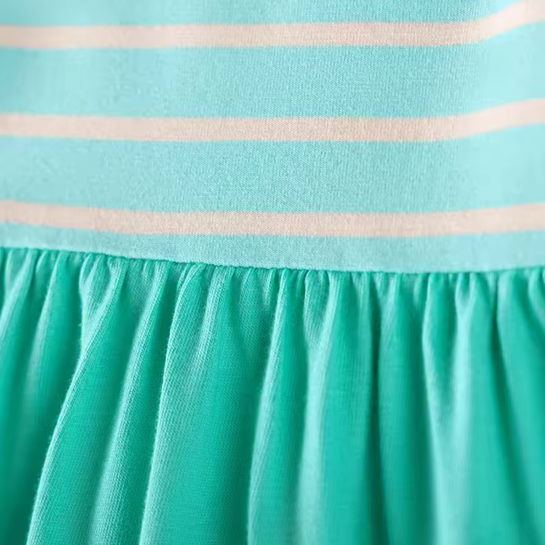 Elegante Jurk met Regenboogprint