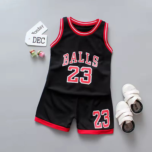 Peutersporttruitje en Shortset