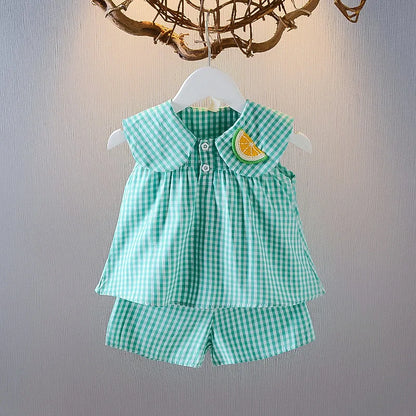 2-delige Babymeisje Zomerset – Fruitige Top & Geruite Rok