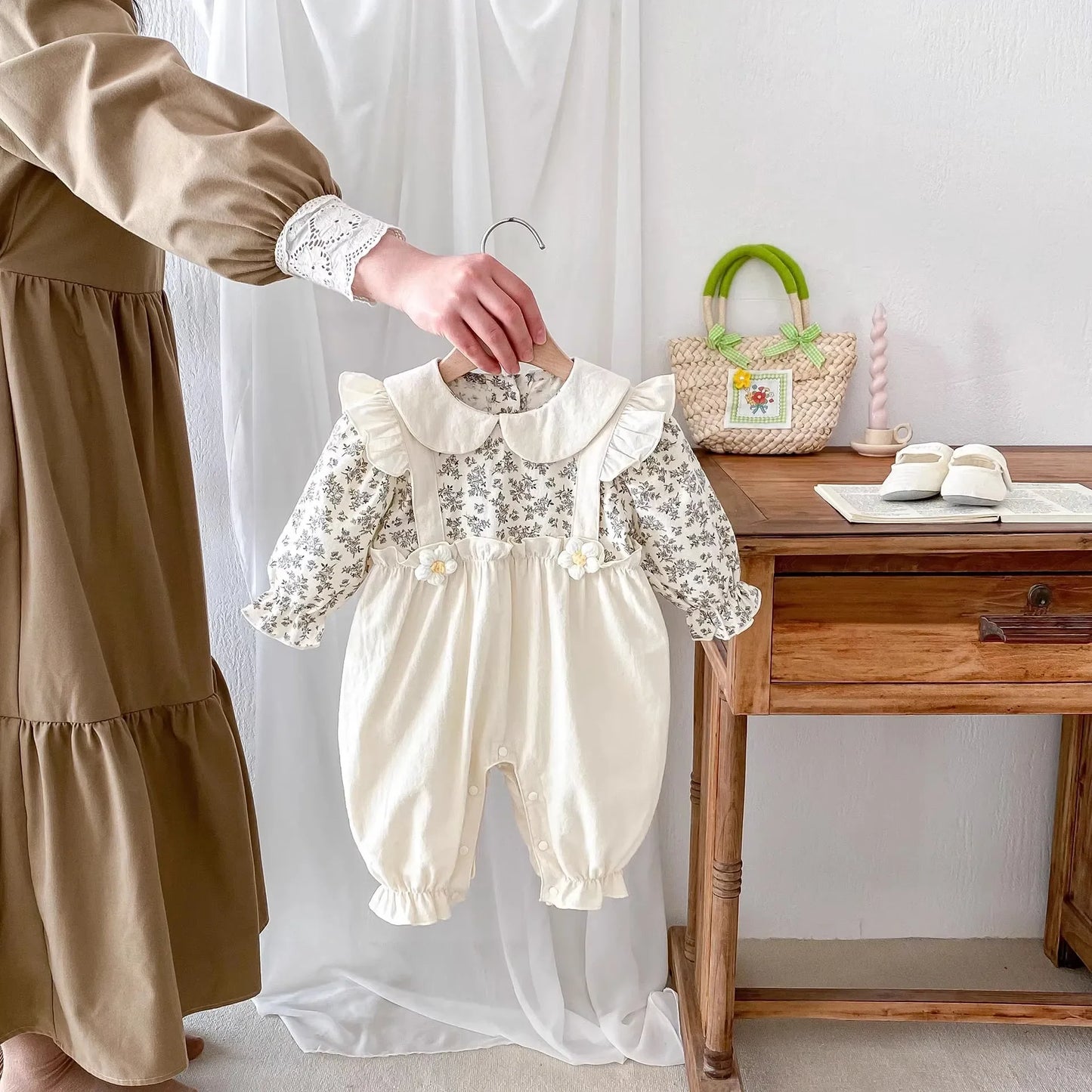 Babymeisje Bloemen Romper Beige